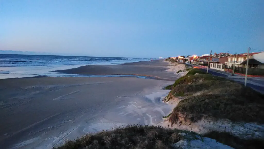 Praia de Xangri-lá, vizinha de Capão da Canoa