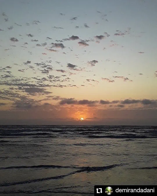 Sol baixo sobre o mar na Praia de Atlântida, em Xangri-lá