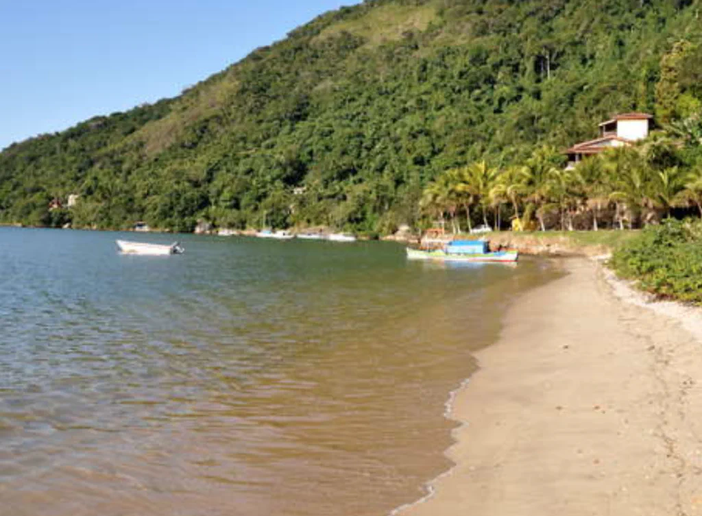 Praia de Paraty-Mirim