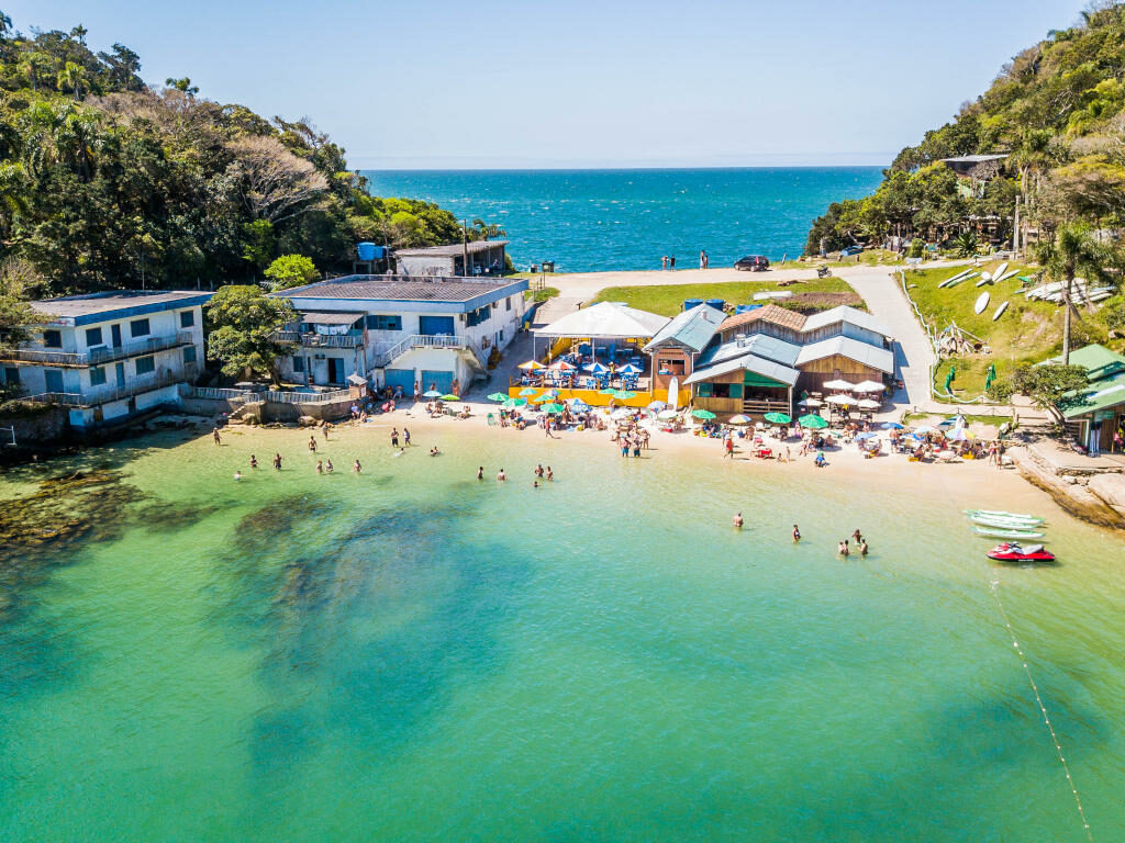 Praia da Sepultura - Bombinhas Santa Catarina