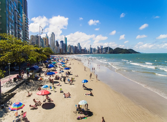 praia central de Balneário Camboriú