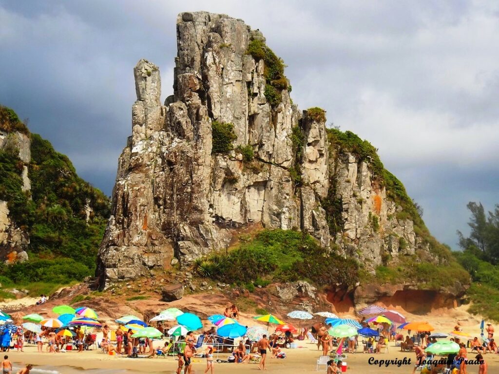 Praia Guarita em Torres no Rio Grande do Sul