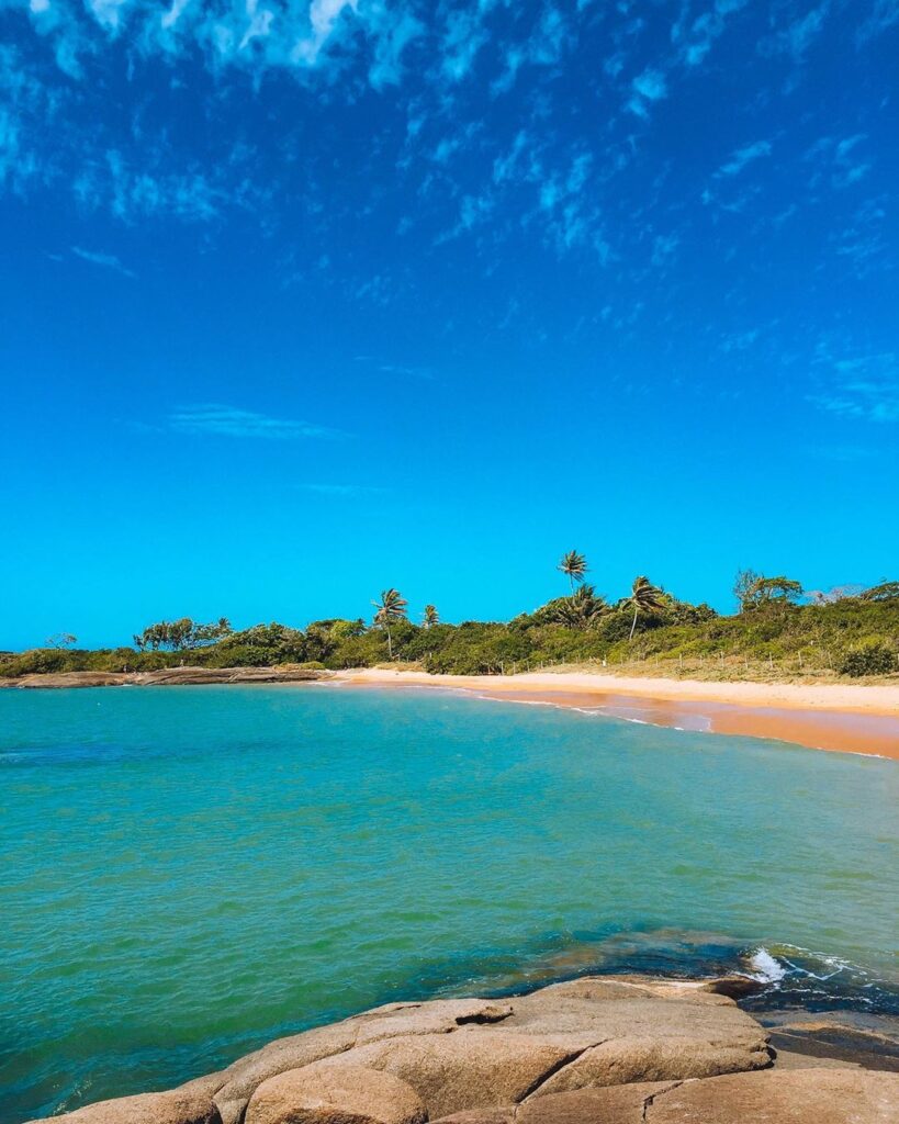 Três praias em Guarapari no Espirito Santo 