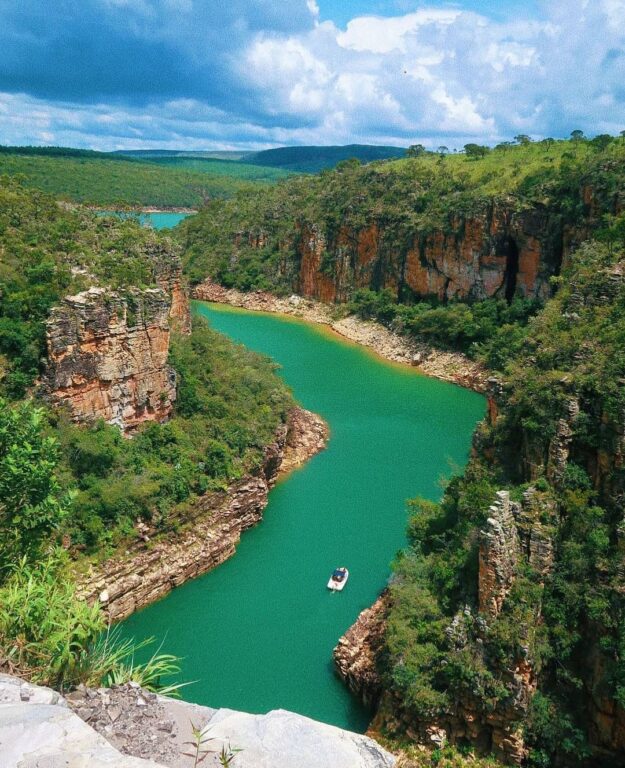 Mirante dos Canyons em Capitólio em Minas Gerais 