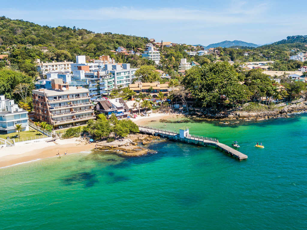 Praia da Lagoinha em Bombinhas - Santa Catarina